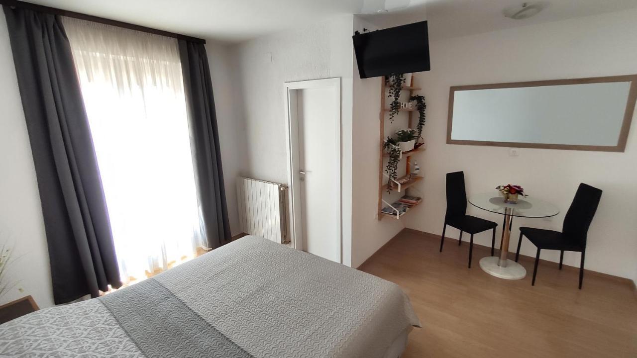 Amelie Apartments 포레치 외부 사진